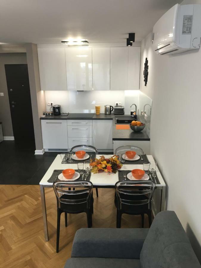 Apartament Emilia Daire Varşova Dış mekan fotoğraf
